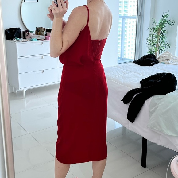 Red one-shoulder dress - Picture 4 of 5